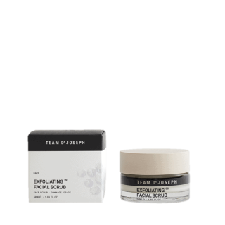 Gesichtspeeling von Team D'Joseph