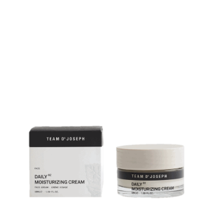 Tagescreme mit Feuchtigkeitspflege für das Gesicht.