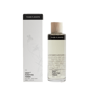 Reinigender Gesichtstoner in eleganter Verpackung