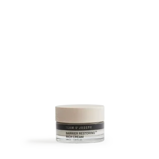 Feuchtigkeitsspendende Barrier Cream von Team D'Joseph